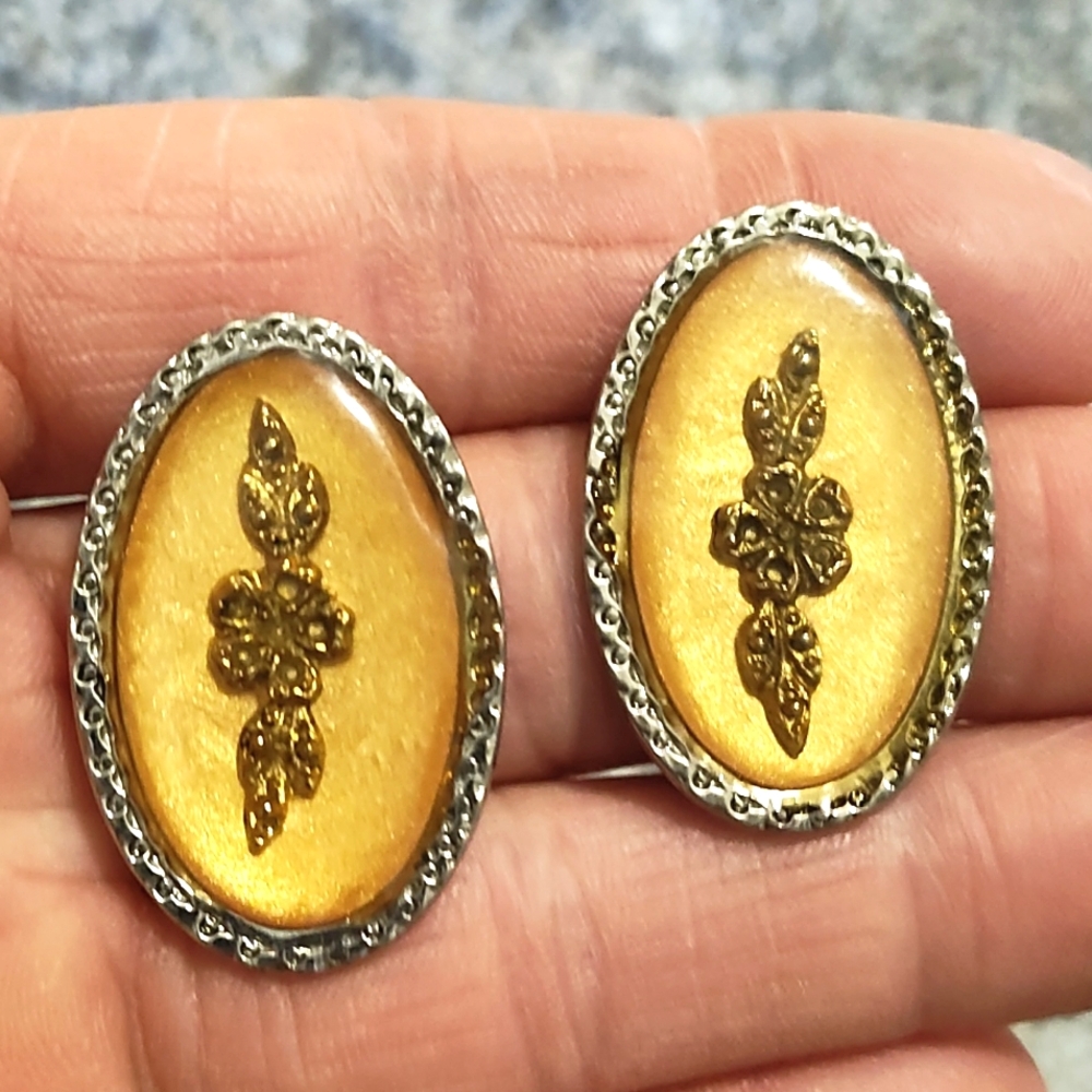 VINTAGE GERMAN GLASS BRONZE FLORAL INLAY SILVER-TONE DROP POST 1.2" EARRINGS - Picture 3 of 9